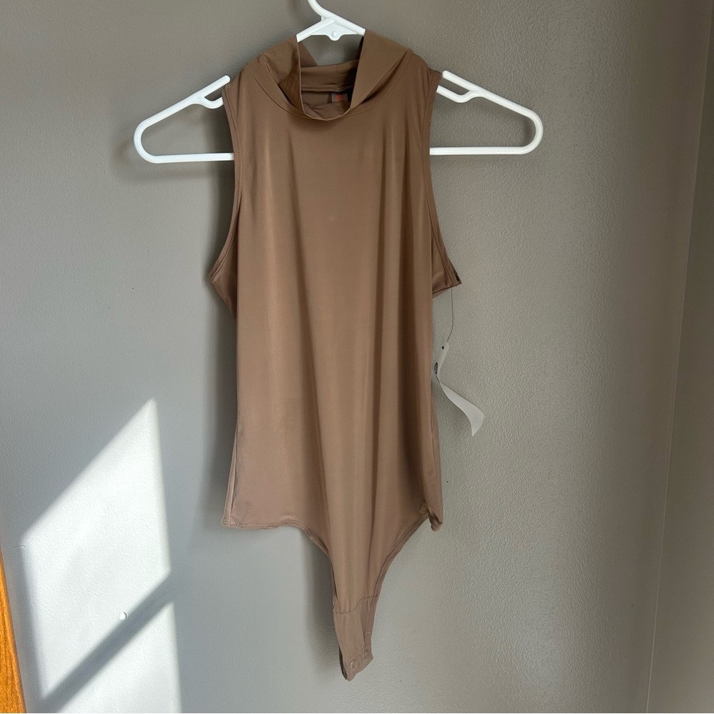 Bronze Mock Neck Bodysuit - Mono B - Picture 5 of 9
